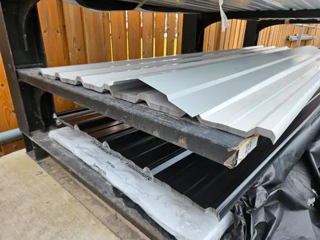 Metal Shed Roof Kit with Ridge Cap62863276815363124
