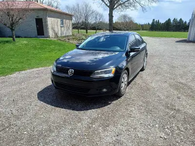 Hi everyone I have for sale my 2014 Jetta TDI Comfortline its a great car and it runs and drives wel...