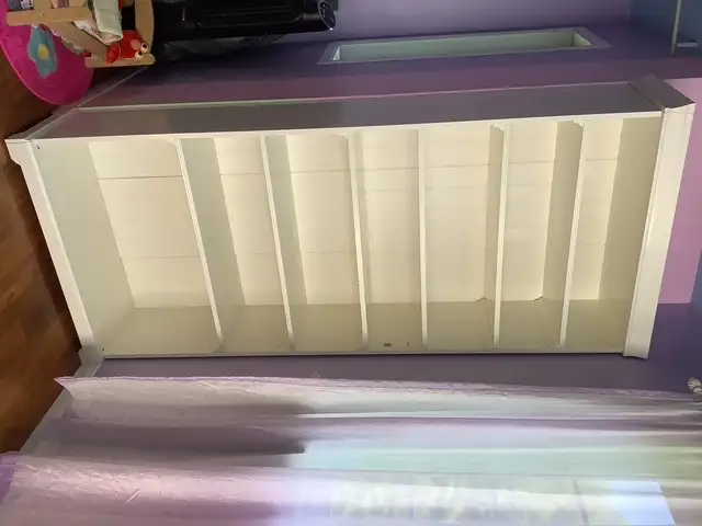 all White Bookshelf / Sturdy – 6 Adjustable Shelves in Bookcases & Shelving Units in Gatineau - Image 4