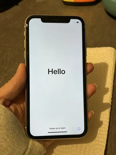 Iphone 11 en bonne condition, View more