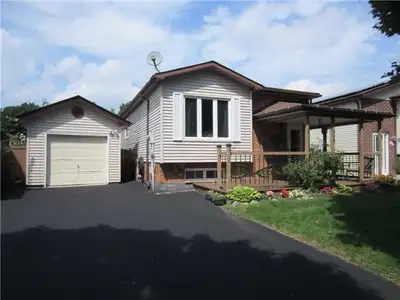 Bright basement in family friendly neighborhood, lakefront community. Close to walking trails, shopp...