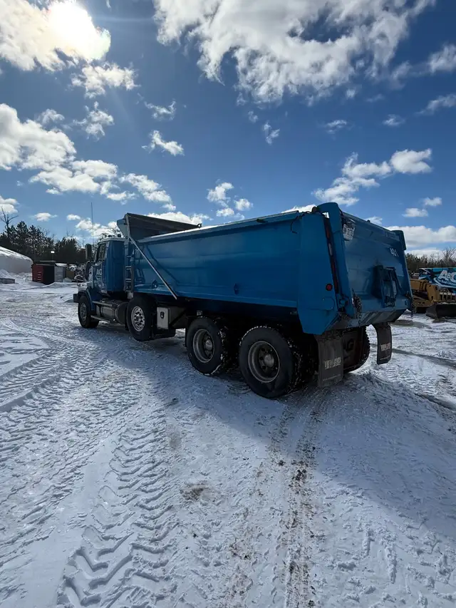 2021 Western Star Tri Axle Dump Truck in Heavy Trucks in Mississauga / Peel Region - Image 6