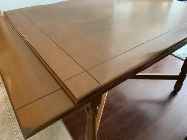 Solid Wood Antique Table64335578012545122