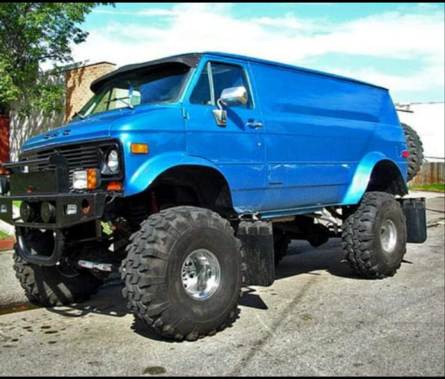 4X4 VAN (Brand New Motor) FOR SALE ASKING 25,000 OBO in Cars & Trucks in Calgary