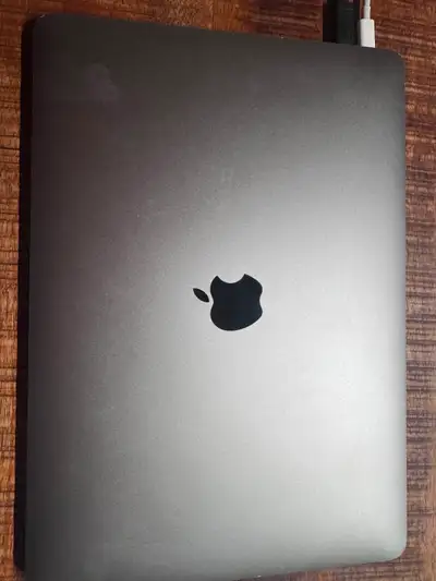 2017 MacBook Pro – 16GB RAM, 500GB –Screen Issue New Battery, View more