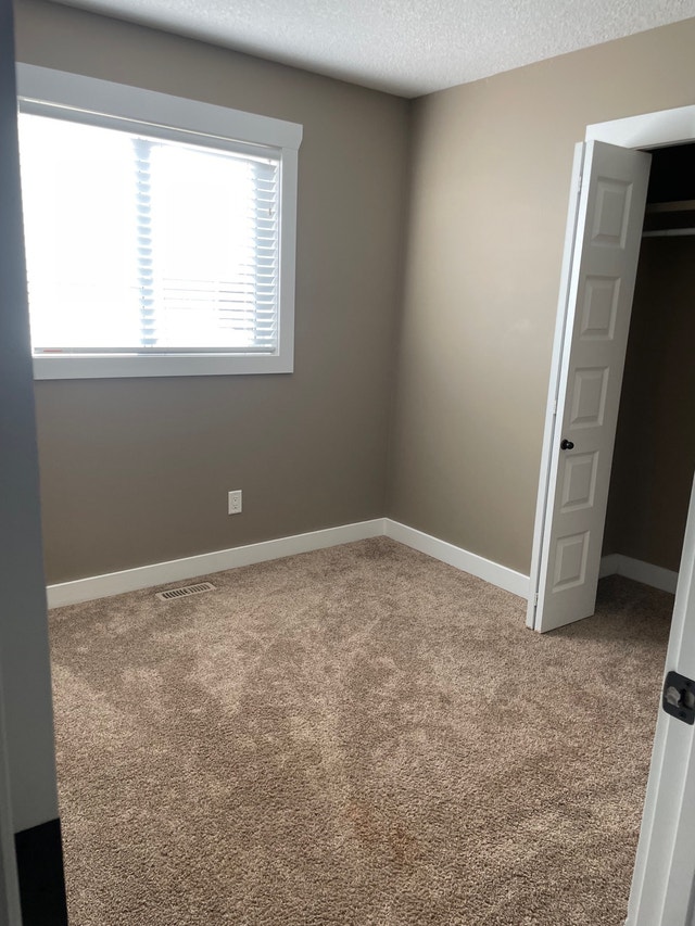 Unfurnished Room For Rent Room Rentals & Roommates Grande Prairie