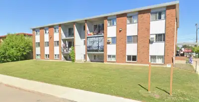 ---ASK ABOUT OUR INSENTIVES-- $1,395/month Available 1 April 2026 2 Bed | 1 Bath | 800 sq. ft. Secur...