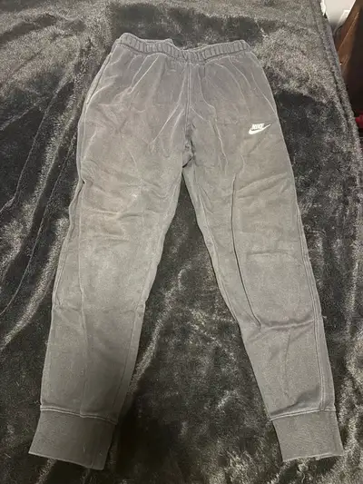 Nike sweatpants men’s medium, View more