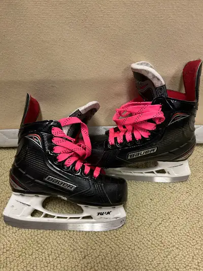 Bauer youth hockey skates (size 12), View more