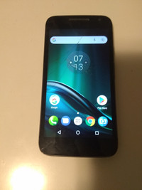 Motorola xt1601 cracked screen, used unlocked phone only