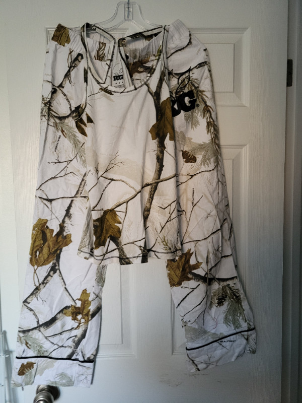 RealTree ladies 2-piece Pj Set in Women's - Other in Kitchener / Waterloo