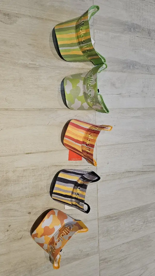 Como!come! Golf Japan  putter head covers visors Fit39 gloves in Golf in Markham / York Region - Image 3