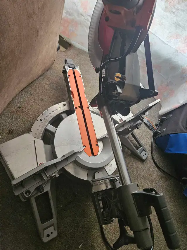 Ridgid Miter Saw in Power Tools in St. Catharines - Image 3