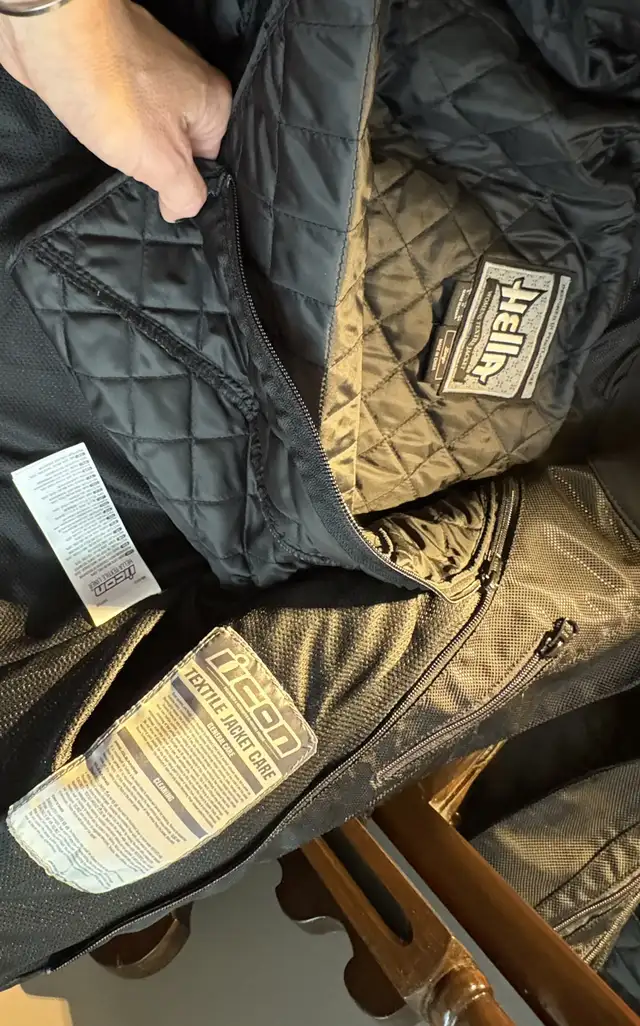 Ladies Icon Motorcycle Jacket Unused Mint Condition in Motorcycle Parts & Accessories in Edmonton - Image 9