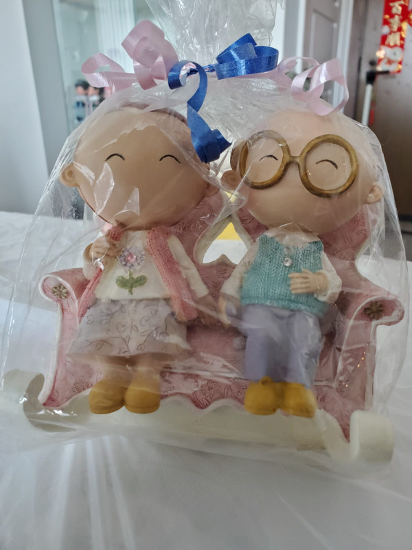 Wedding Gift Married Couple Anniversary Doll Figure Figurine in Arts & Collectibles in Markham / York Region