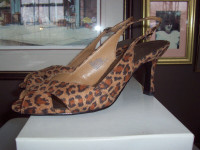 New Ladies Size 7 Leopard open toe slingback shoes