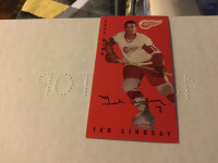 Ted Lindsay hockey hall of fame member signed tall boy reprint