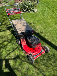 Toro self propelled lawn mower 