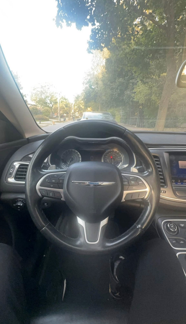chrysler 2015 200 c in Cars & Trucks in City of Toronto - Image 3