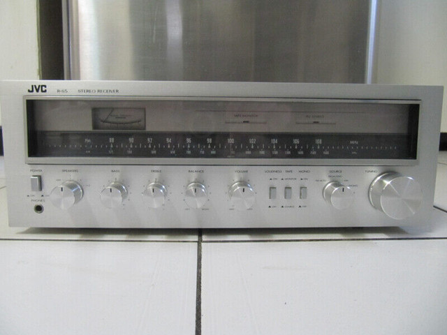 Vintage JVC R-S5 Stereo Receiver LikeNew PristineCondition 1979 in Arts & Collectibles in Mississauga / Peel Region - Image 2