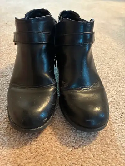 Girls Black Boots Shoes Size 3, View more