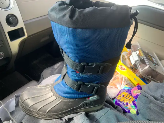 Baffin Boots Women’s  in Women's - Shoes in Grande Prairie - Image 4