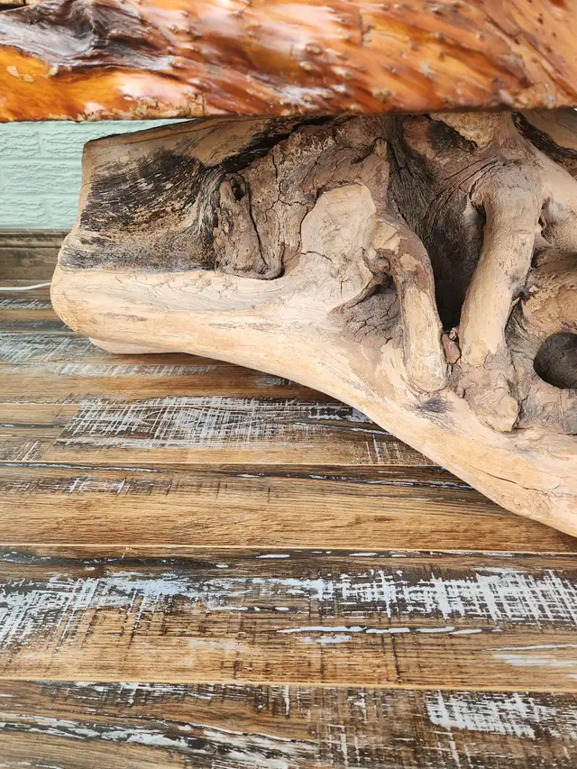 Drift Wood Coffee Table in Coffee Tables in Trenton - Image 5