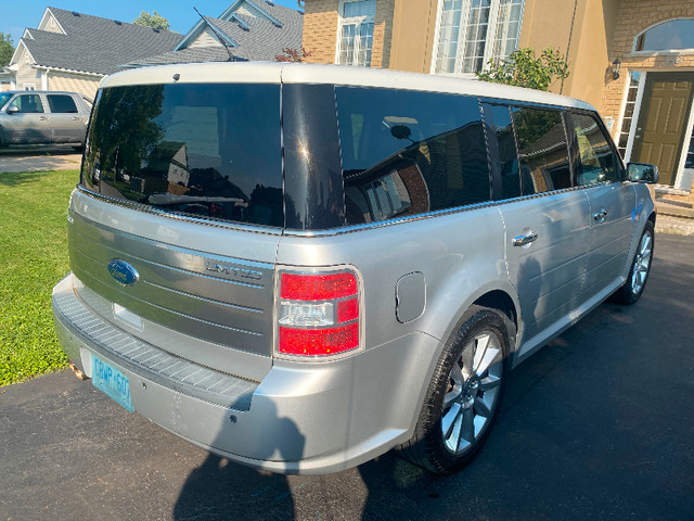 2011 Ford Flex Limited in Cars & Trucks in St. Catharines - Image 2