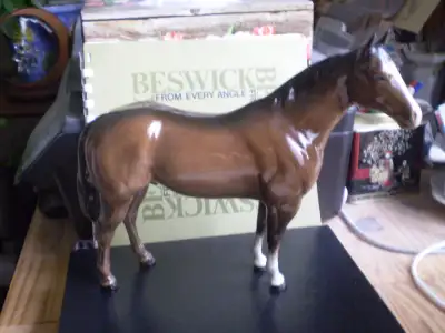 Beswick " Quarter Horse " Figurine # 2186 - Designed by Arthur Gredington - Issued 1969 to 1982 - Me...
