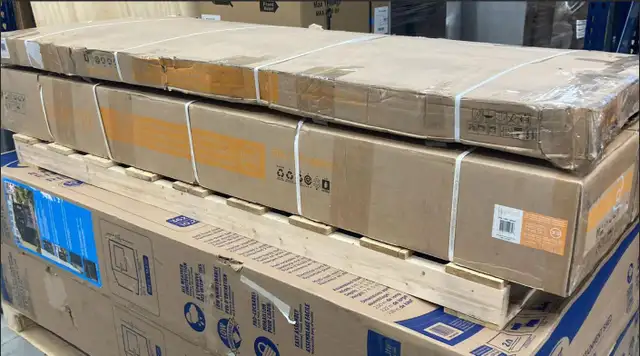 Yardistry Hard Top Gazebo - NEW - Scratch & Dent in Patio & Garden Furniture in Norfolk County - Image 6