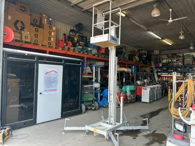 Élévateur Genie PL-18M Lève personne manuel Personnel man Lift, View more