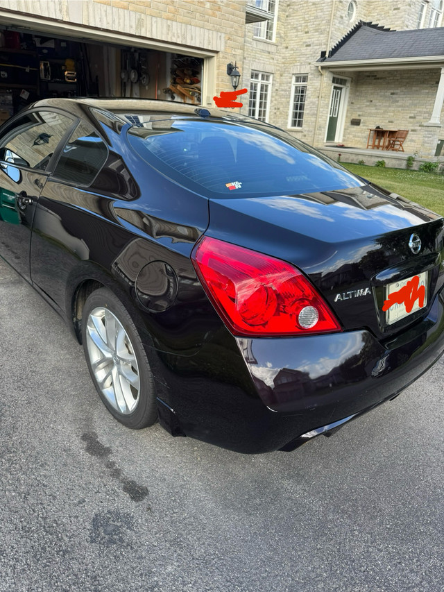 2010 Nissan Altima 3.5 SR coupe V6 in Cars & Trucks in Ottawa - Image 4
