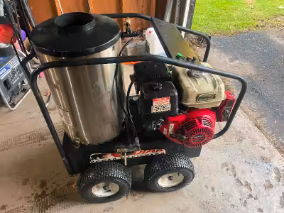4gpm 3500psi Kodiak (Dynablast) Honda gx 390 General pump Motor, pump & burner all recently serviced...