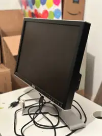 Dell monitor in excellent condition with cables