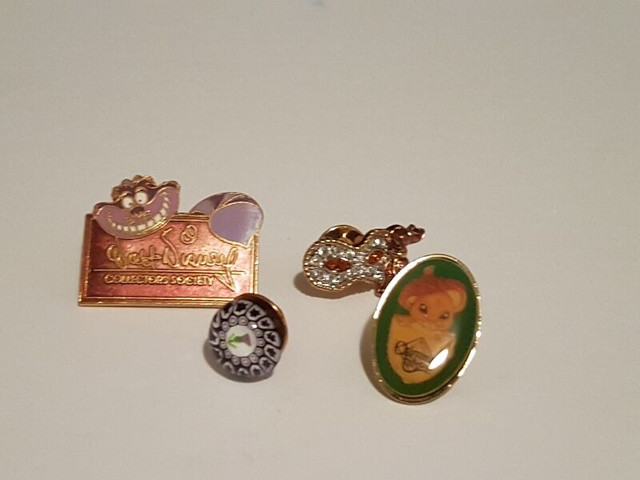 Assorted Mini Brooches - $25.00 each in Arts & Collectibles in Mississauga / Peel Region
