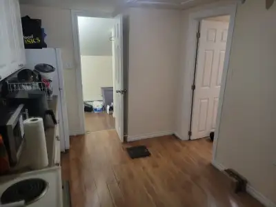 Nice One 1 bedroom apartment located in the upper floor of a building. All inclusive and parking is...