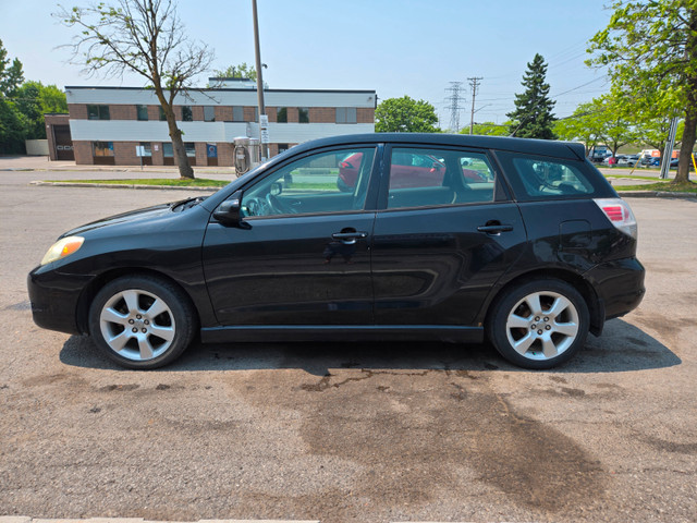 2006 Toyota Matrix XR Black 5 Speed Manual in Cars & Trucks in Ottawa - Image 4