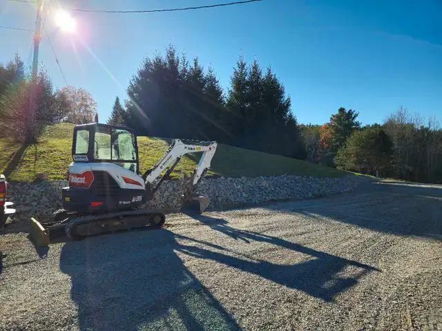 Gravel delivery/ Excavation63235482437251122