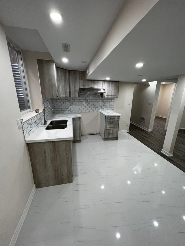 2 bedroom basement apartment in Mississauga Long Term Rentals