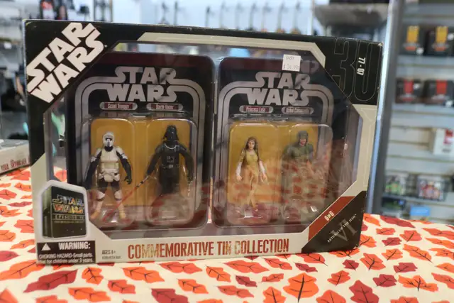 Commemorative Tin Collection Star Wars 30th Figure 4 Pack(#6453) in Arts & Collectibles in City of Halifax - Image 2