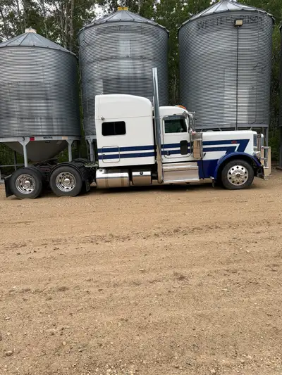 2021 Peterbilt 389, 510 paccar, warranty on the truck till end of November, current CVIP, 18 speed,...