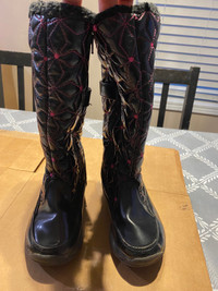 Almost NEW Girls Winter Boots size 11 - Coral Springs NE