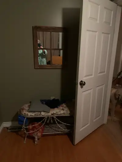 Single bedroom furnished upstairs level lots of natural light. shared accommodations internet’ avail...