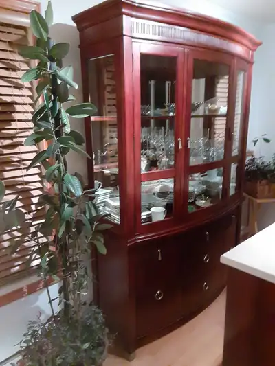 Vaisselier sur buffet /Mobilier d'exception, View more