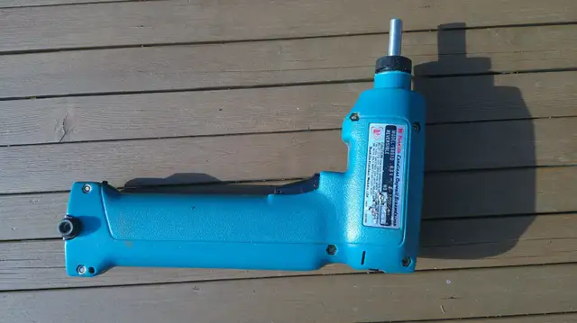Makita Drills Cordless Vintage Qty. 3 in Hand Tools in Mississauga / Peel Region - Image 6