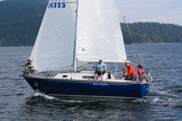 C&C 26 Sailboat "Crystal Dolphin" in Sailboats in Burnaby/New Westminster - Image 2