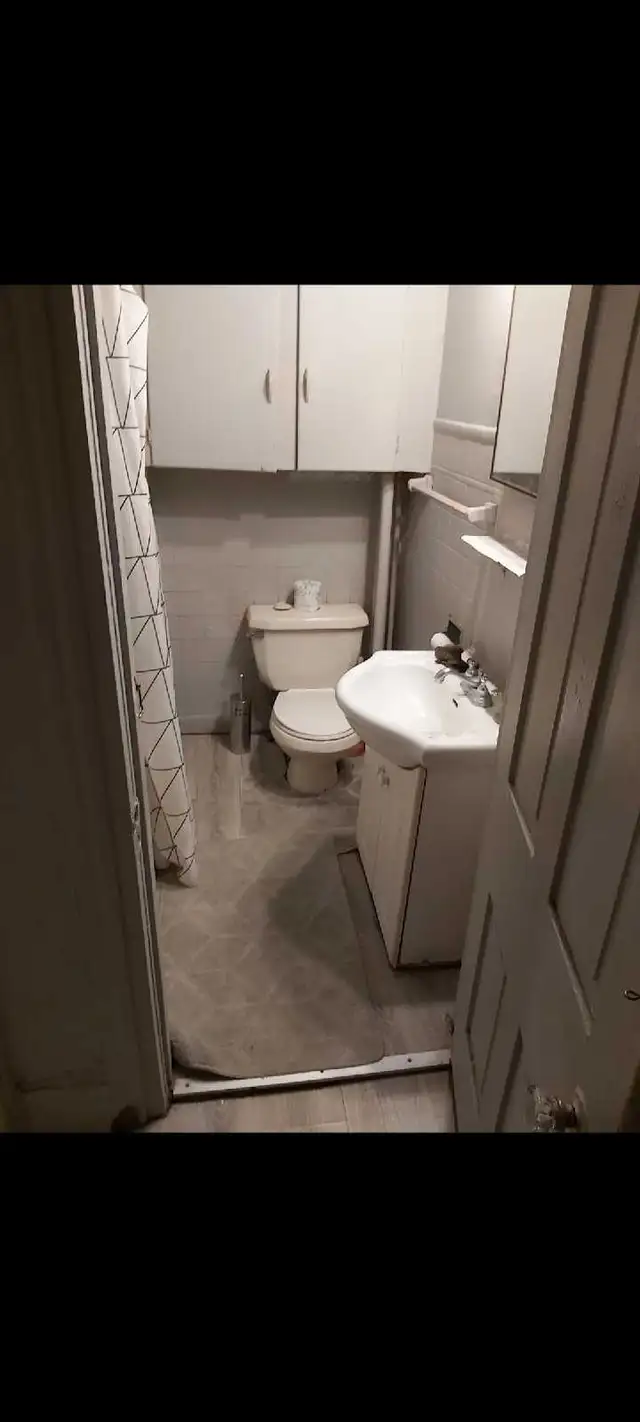 ST CATH ROOM474119495567943684