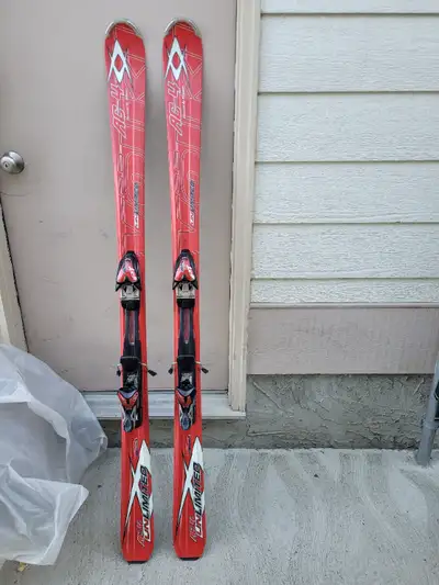 Volkl Unlimited AC4 Downhill Skis 170 cm with Marker adjustable bindings .in great shape .firm