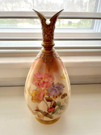 Royal crown derby vase