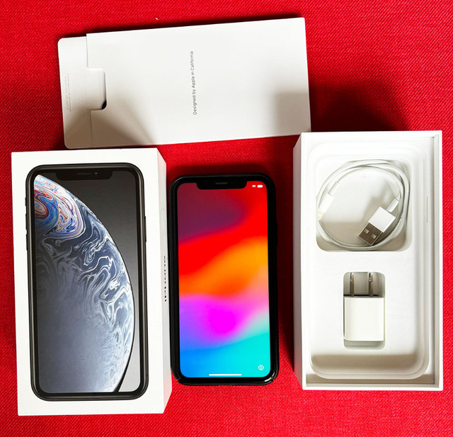 iPhone XR - 64GB Color: Black - Unlocked, A+ Condition in Cell Phones in City of Toronto - Image 2